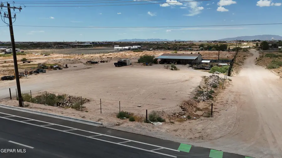 13870 Laura Lane, El Paso, TX 79938 - #3