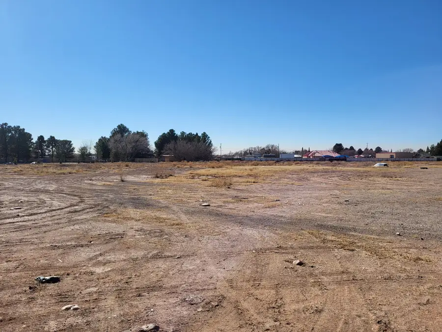 10730 Regina Drive, Socorro, TX 79927 - Image #2