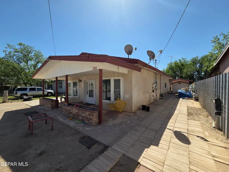 306 A Street Sw, Fabens, TX 79838 - #3