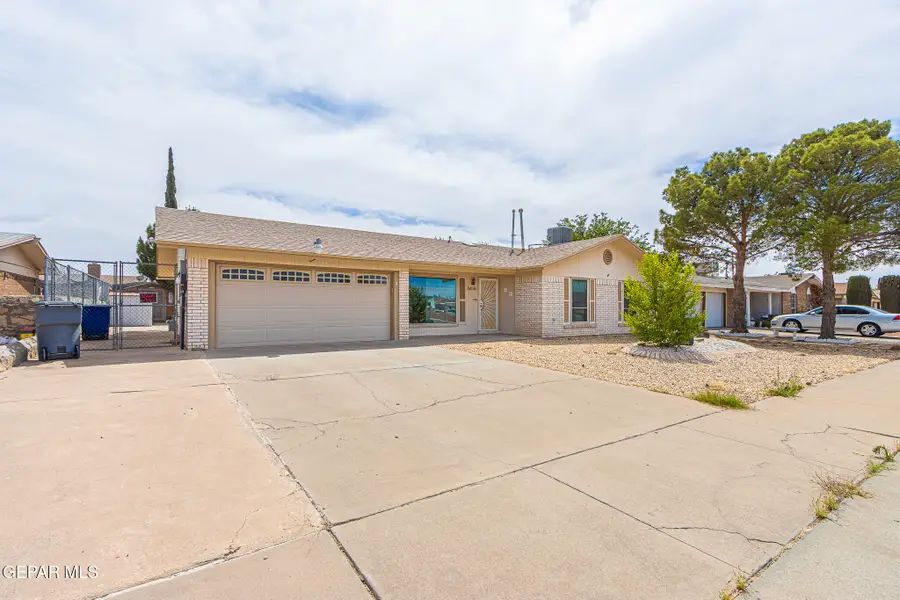11016 Bob Stone Drive, El Paso, TX 79936 - Image #3