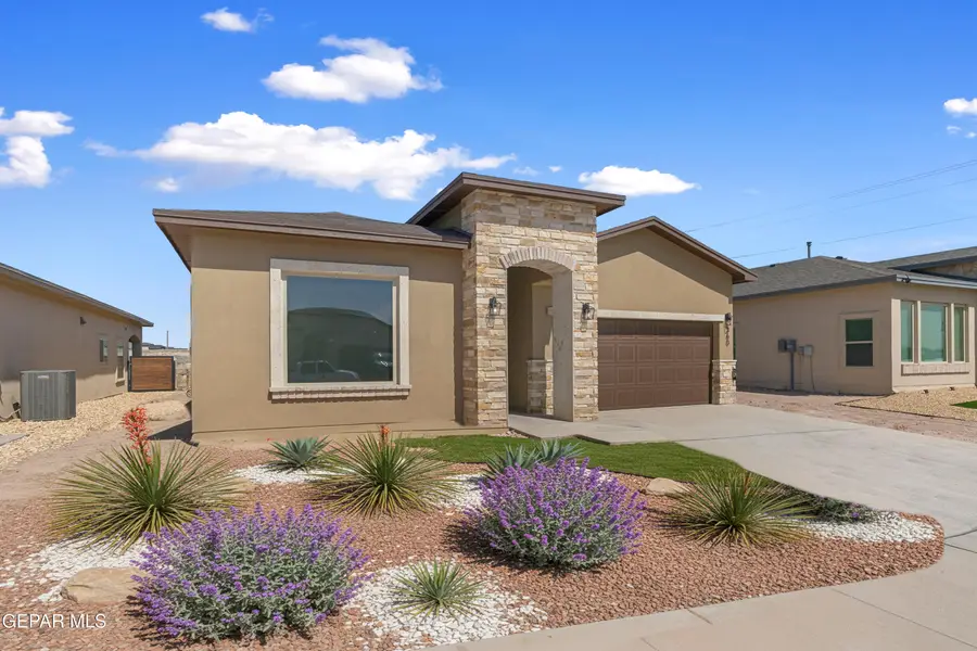 360 Playa Vista Street, Horizon City, TX 79928 - #2