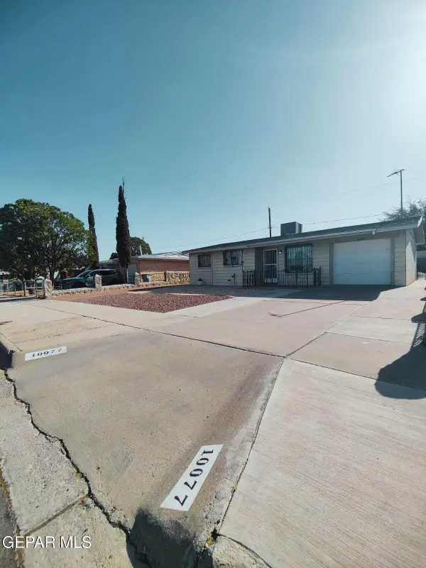 10077 Kirwood, El Paso, TX 79924