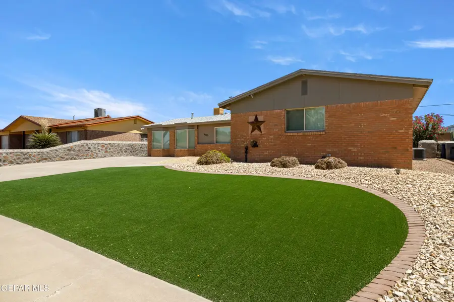 8213 Mineola Drive, El Paso, TX 79925 - Image #3