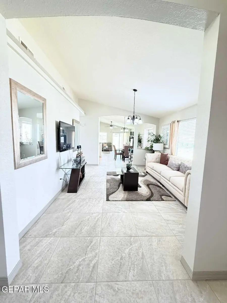 13844 Carolina Ponce Avenue, El Paso, TX 79928 - Image #3