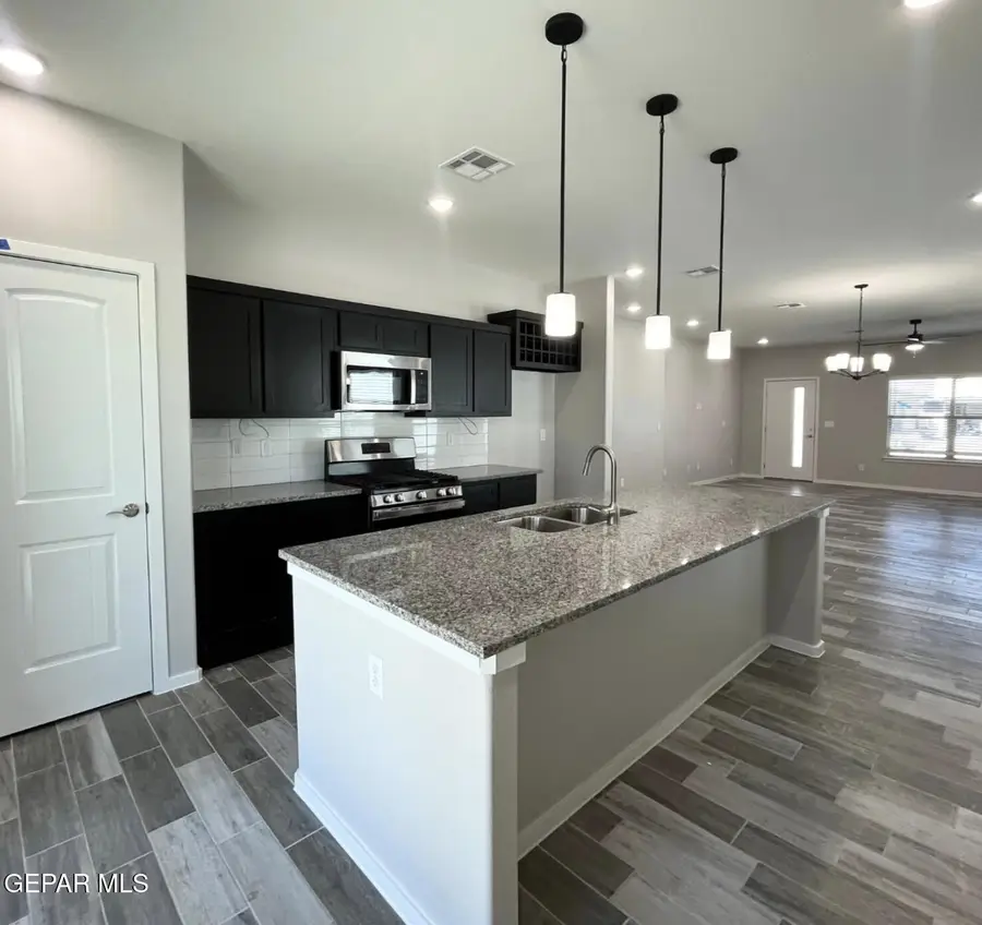 1225 Terry Ponce Place, El Paso, TX 79928 - #3