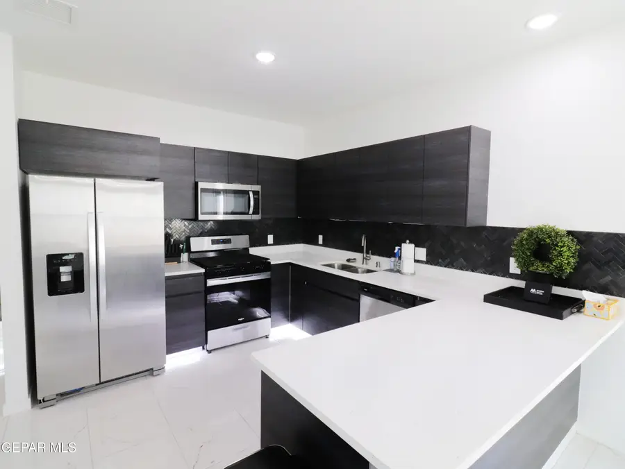 480 Deserts Drive, Socorro, TX 79927 - Image #3