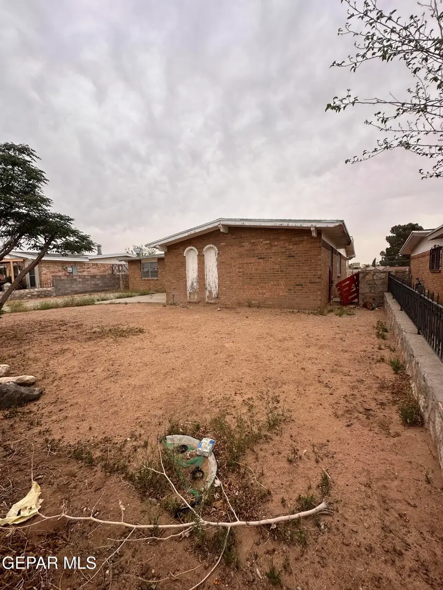 10436 Orpheus Drive, El Paso, TX 79924 - Image #2