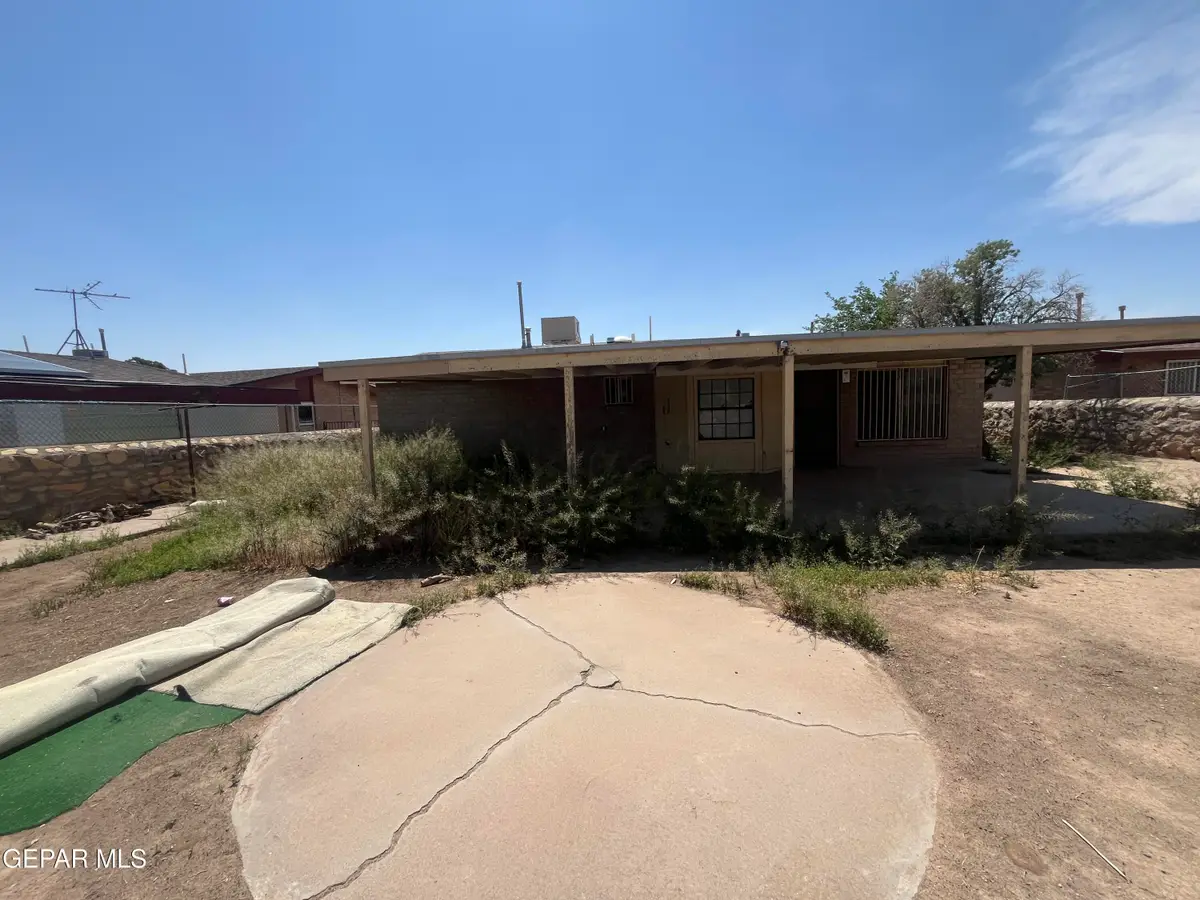 8725 Clavel Drive, El Paso, TX 79907 - Image #1