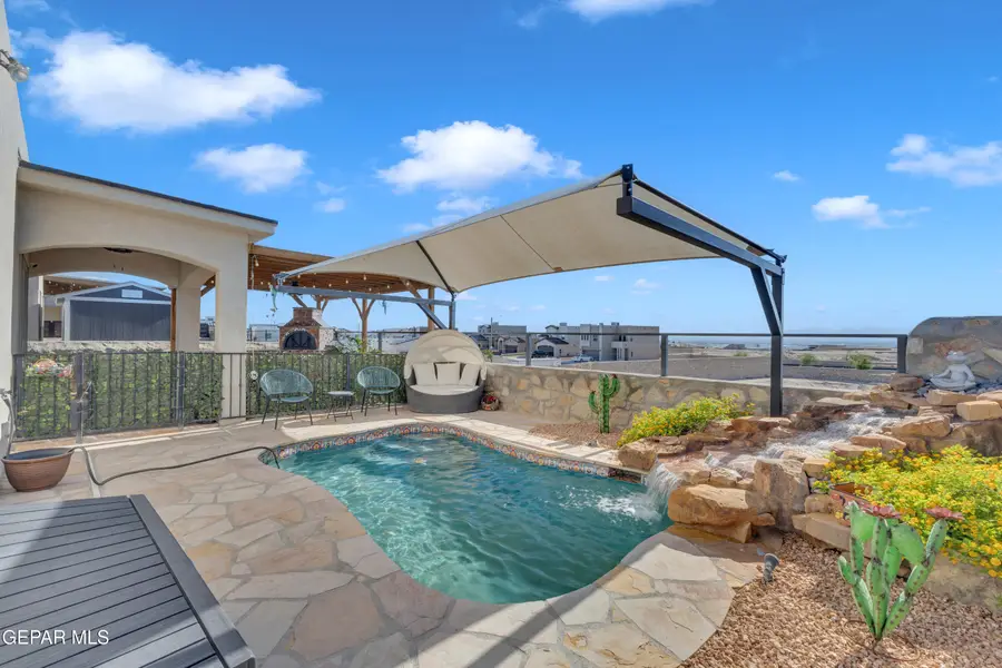 337 Hector Porras Drive, El Paso, TX 79928 - Image #2