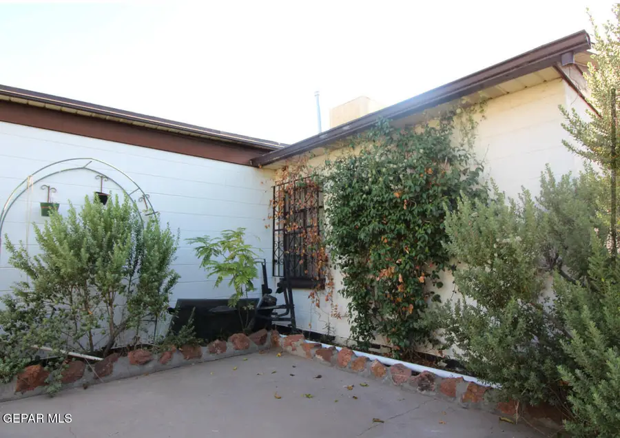 816 Cardon Street, El Paso, TX 79903 - #3
