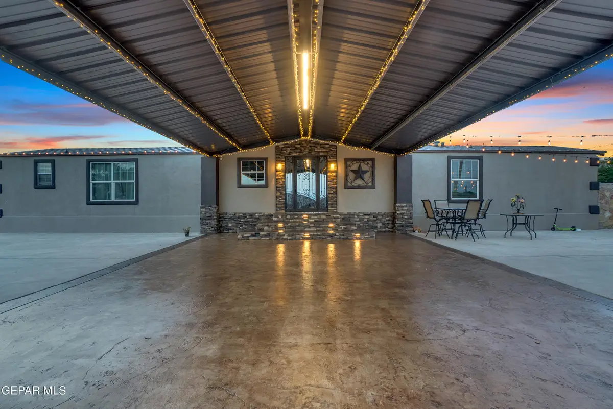 15081 Yucca Trail, El Paso, TX 79938 - Image #1