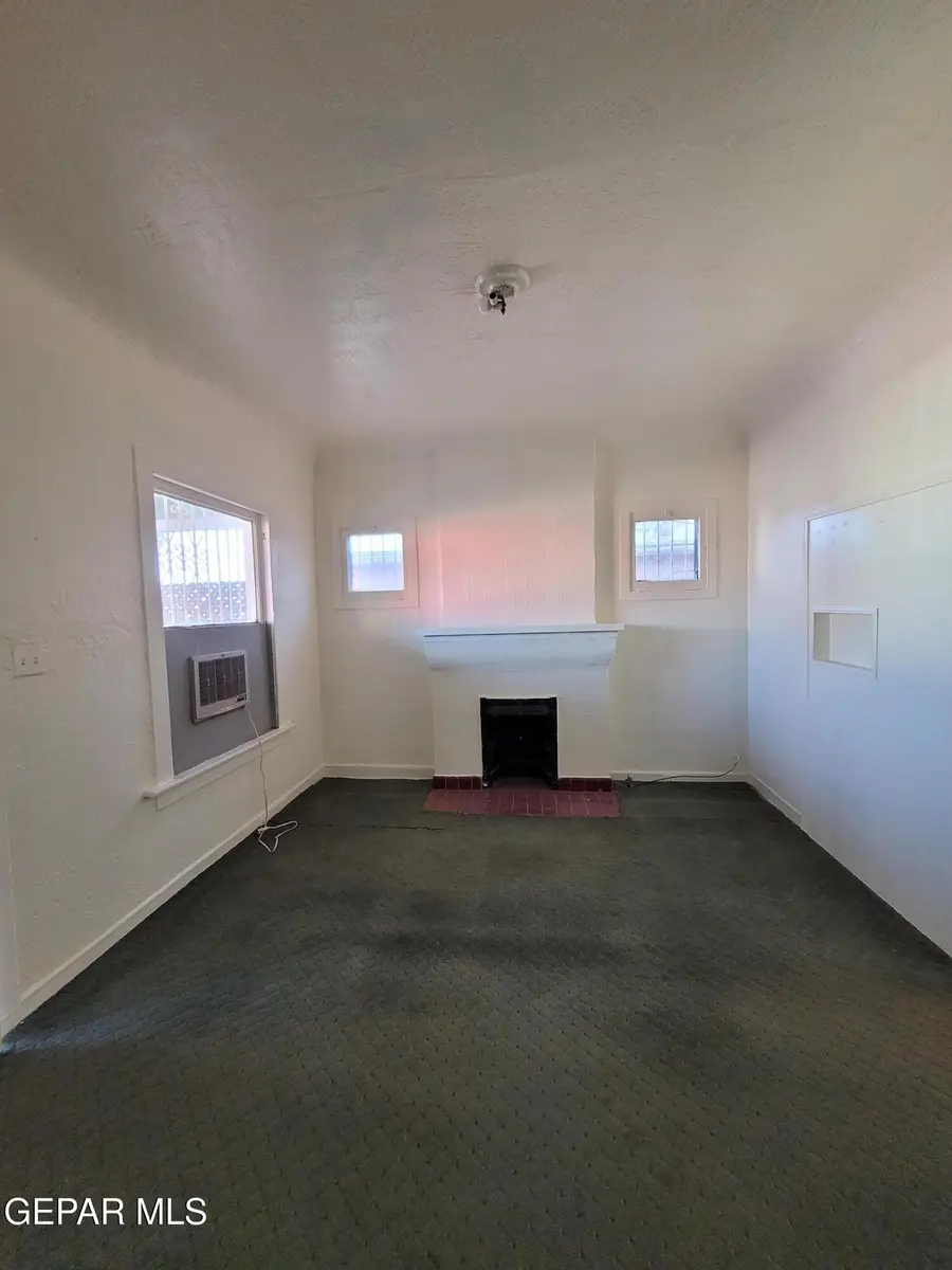 111 Park, El Paso, TX 79901 - Image #2