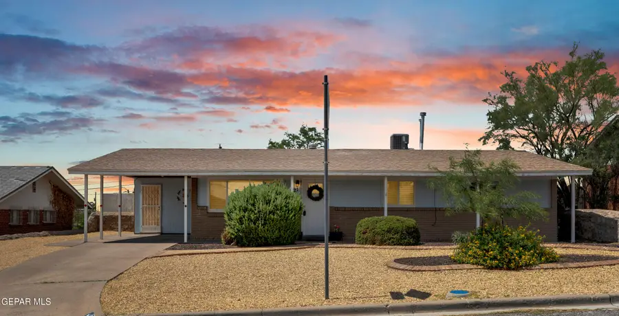 321 Crestmont Drive, El Paso, TX 79912 - Image #2