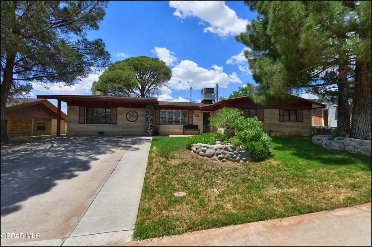 513 Castile Avenue, El Paso, TX 79912 - Image #1