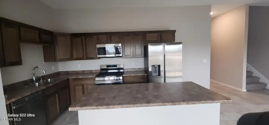 470 Spc Isaac Trujillo Drive #A & B, Socorro, TX 79927 - Image #2