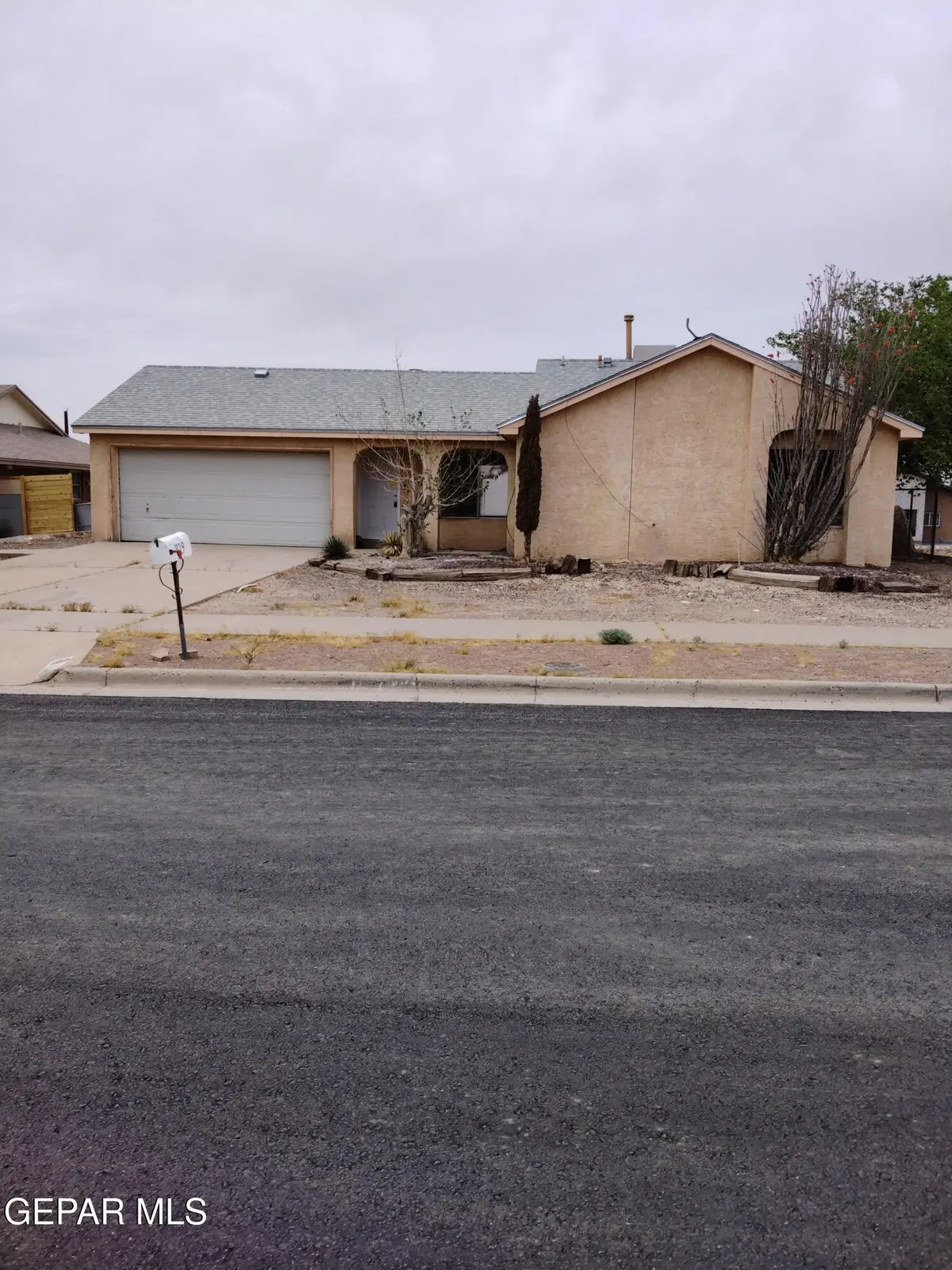 1129 Southwestern Drive, El Paso, TX 79912 - #1
