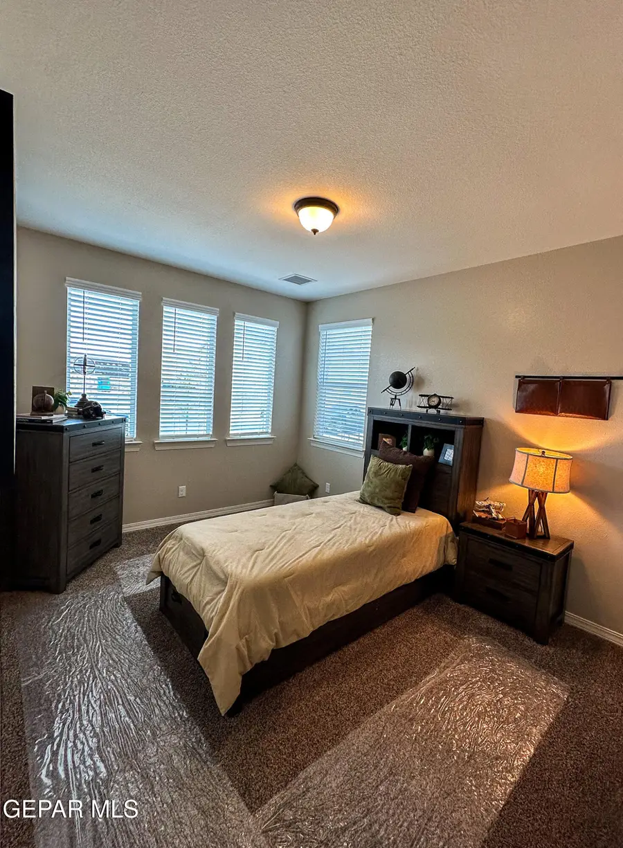 7468 Norte Portugal Lane, El Paso, TX 79934 - Image #2