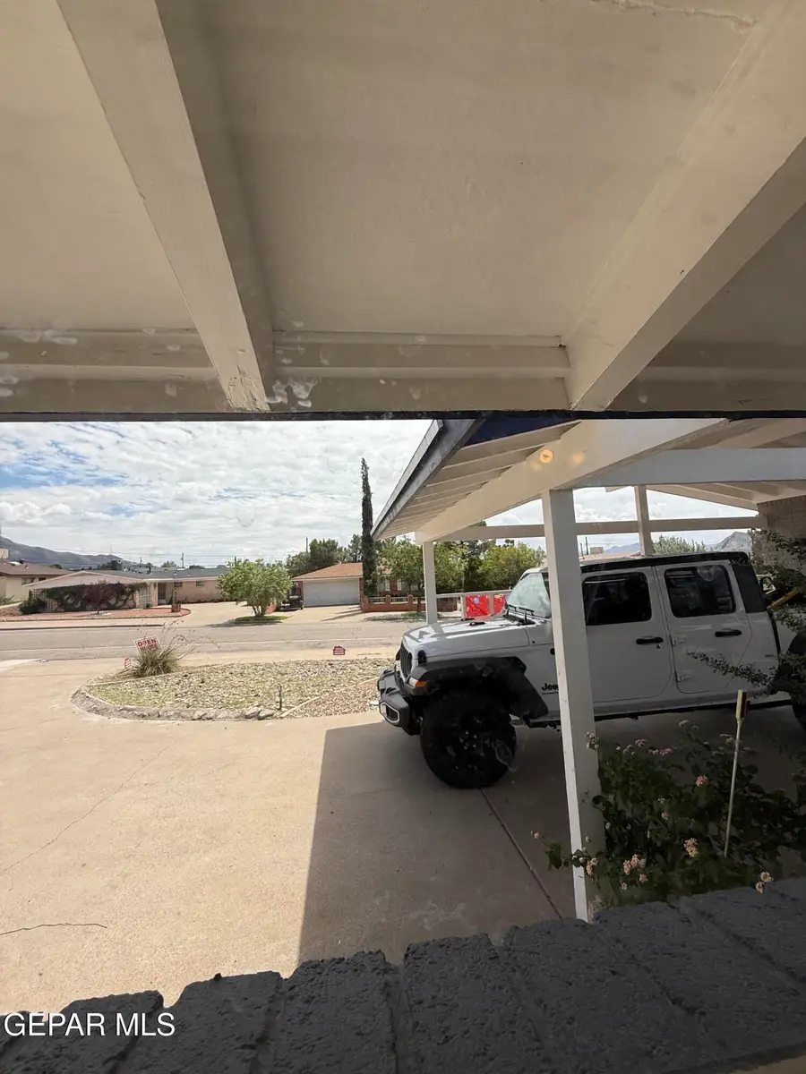313 Clairemont Road, El Paso, TX 79912 - Image #2