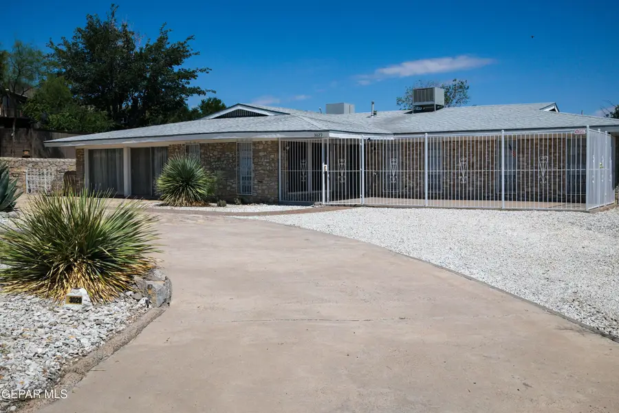 3029 Mesa Verde Dr Lane, El Paso, TX 79904 - #3