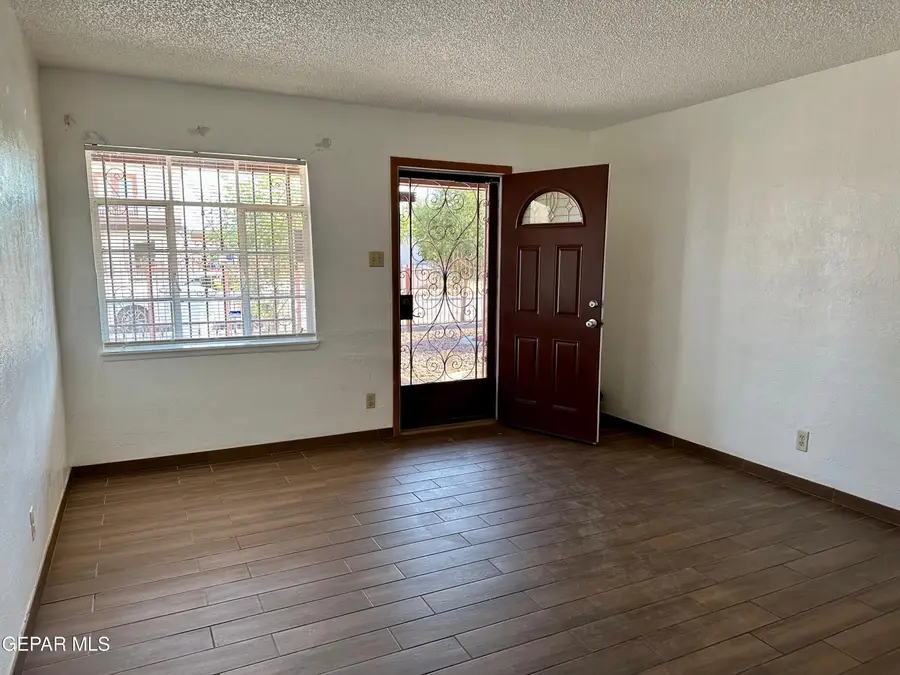 5205 Flower Drive, El Paso, TX 79905 - Image #2