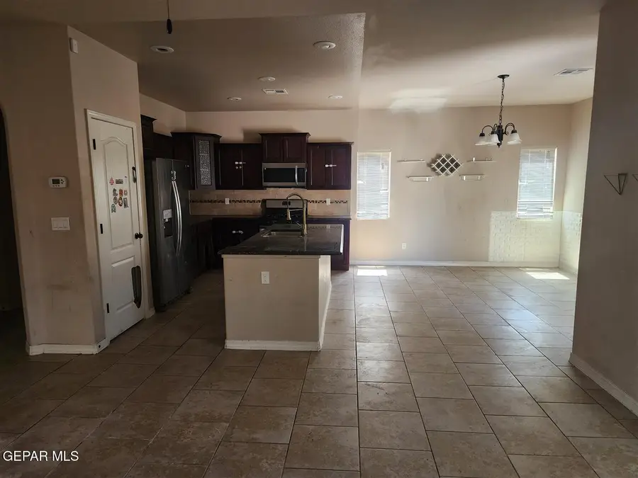 795 Pixton Road, El Paso, TX 79928 - #3
