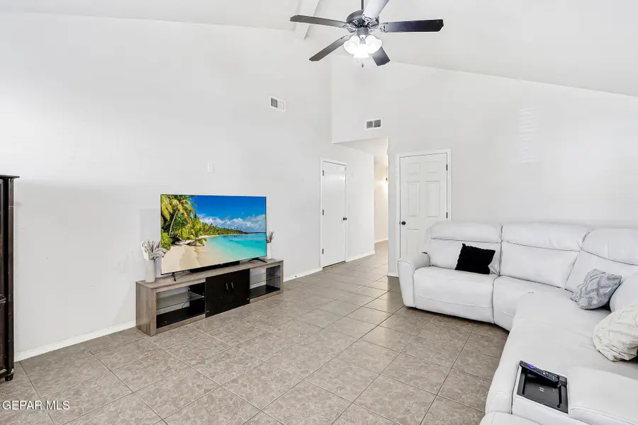 2305 Honey Dew Dr Street, El Paso, TX 79938 - #3