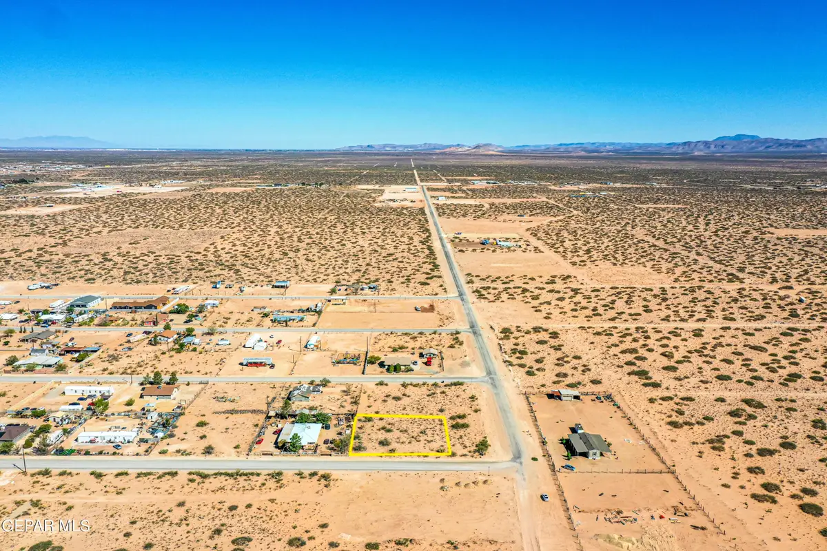 15643 Attrill Street, El Paso, TX 79928 - Image #1