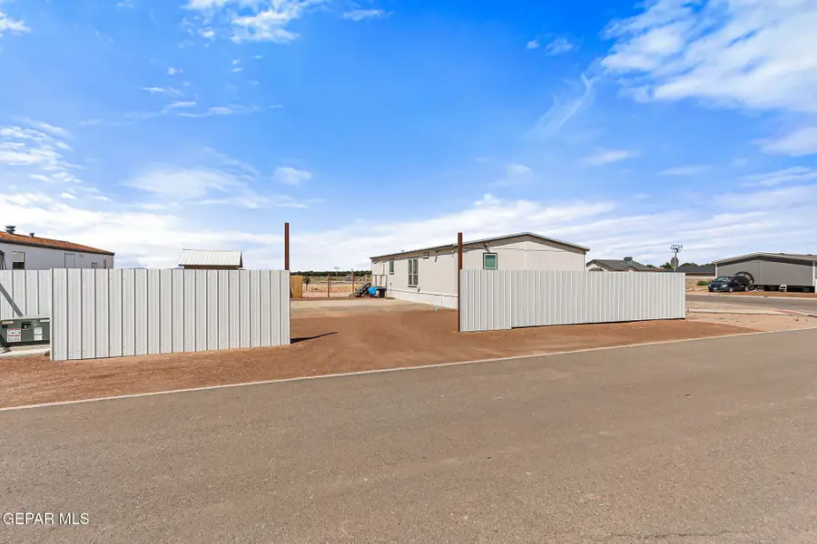 361 Joya Bonita Road, Clint, TX 79836 - Image #3