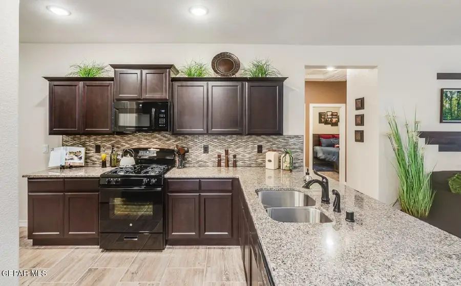 15121 Resolve Drive, El Paso, TX 79938 - Image #3