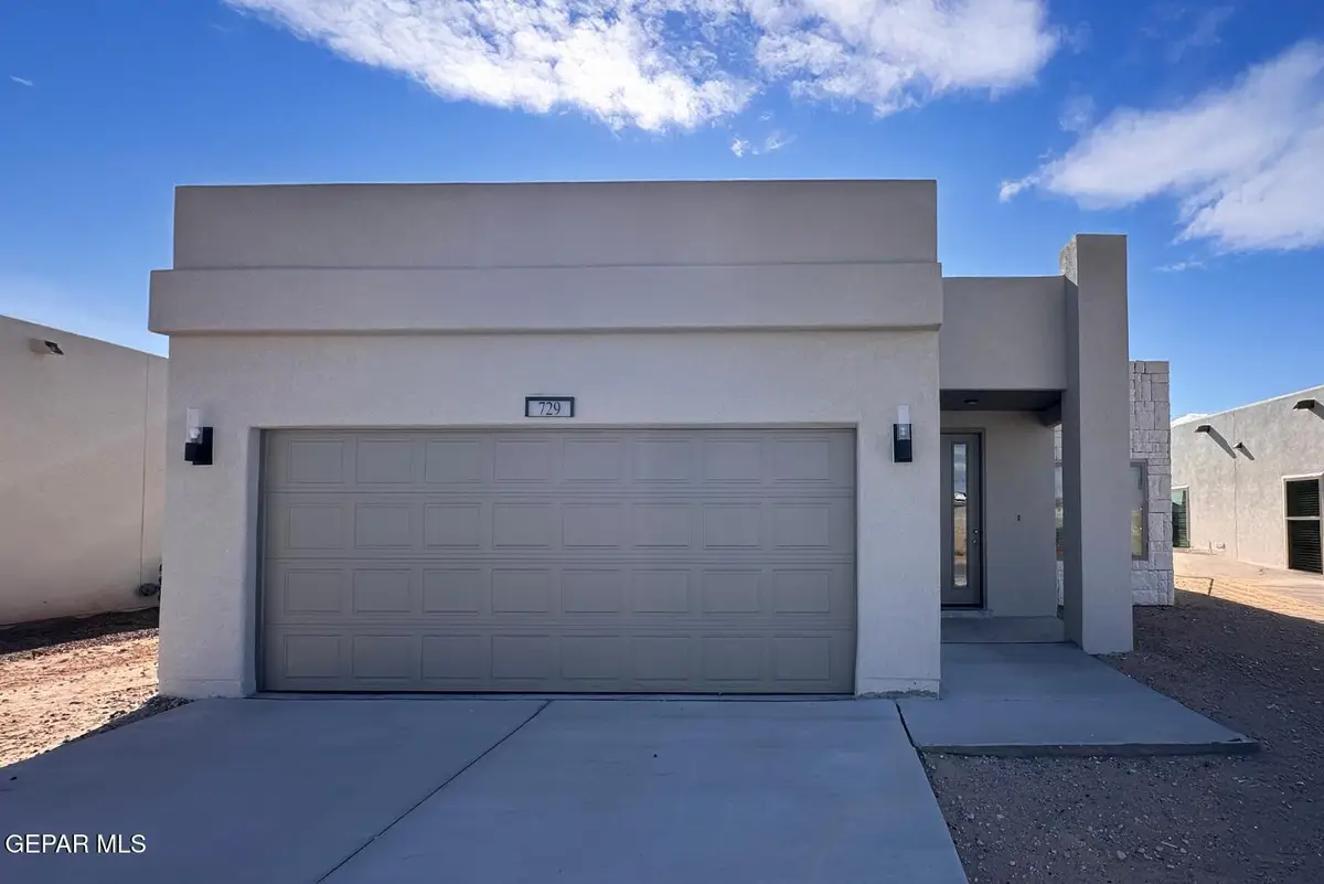 729 Paseo Del Agua Street, Horizon City, TX 79928 - Image #1