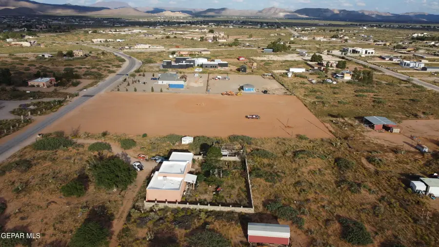 5226 Desert Willow Drive, El Paso, TX 79938 - #3