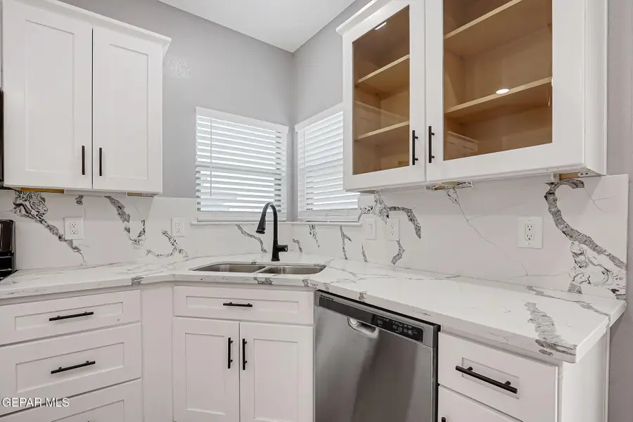 13275 Emerald Hills Street, Horizon City, TX 79928 - #2