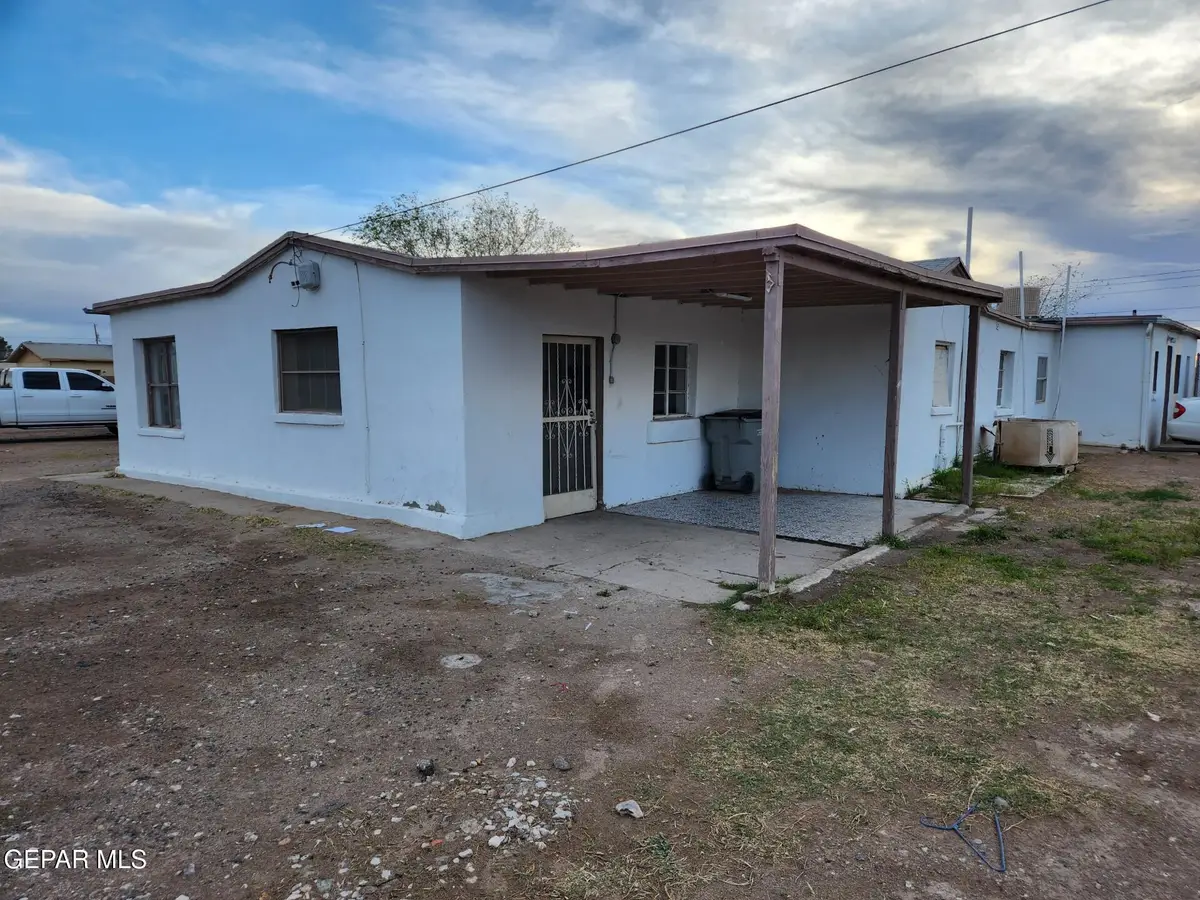 537 Emerson Street, El Paso, TX 79915 - Image #1