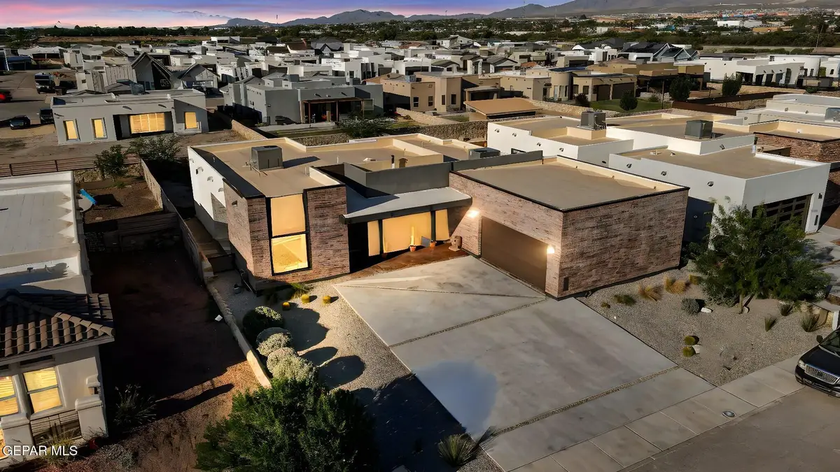 329 Rio Del Rancho Court, El Paso, TX 79932 - Image #1