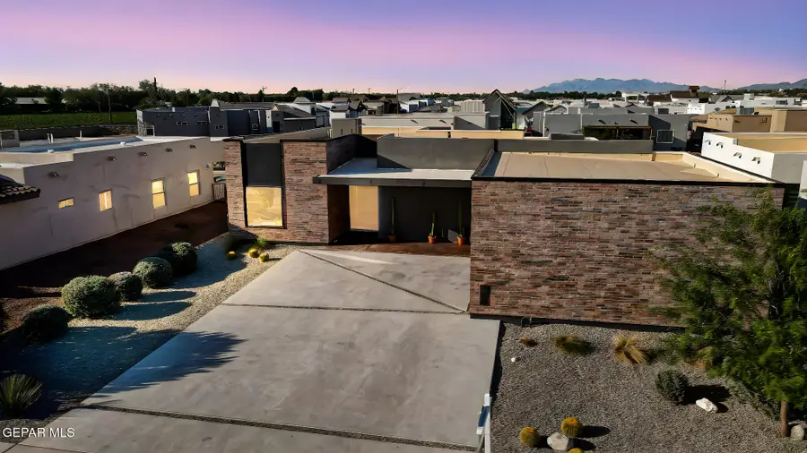 329 Rio Del Rancho Court, El Paso, TX 79932 - Image #3