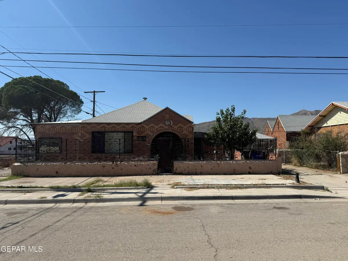 1213 N Boone Street, El Paso, TX 79903 - #1