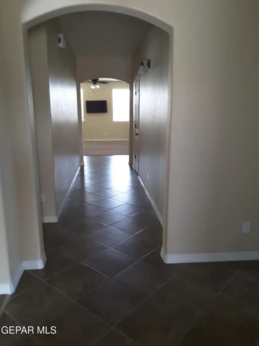 356 Emerald Acres Street, Horizon City, TX 79928 - Image #2