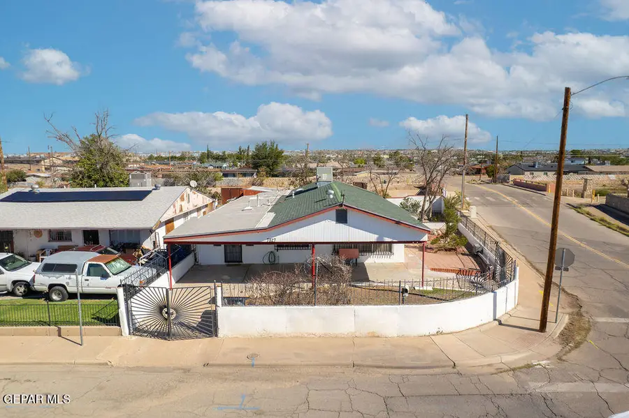 7327 Mimosa Avenue, El Paso, TX 79915 - Image #2