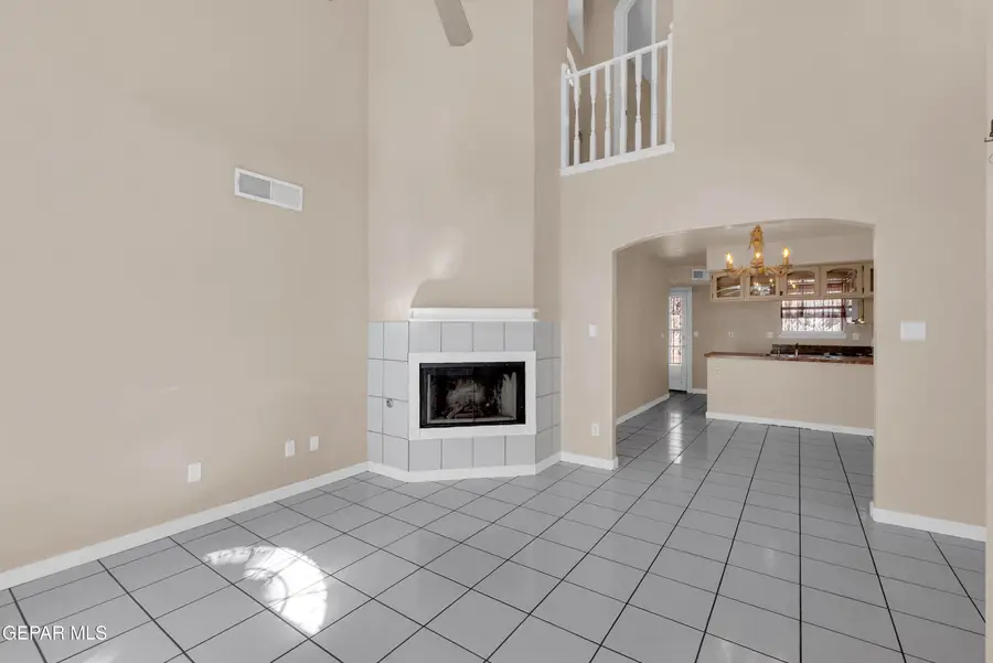 12085 Autumn Gate Drive, El Paso, TX 79936 - Image #2