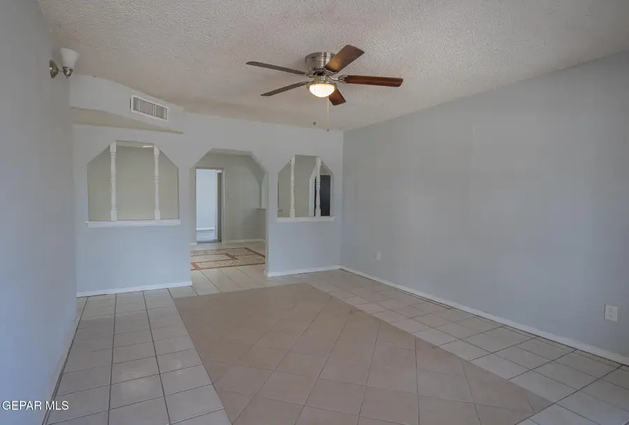 10368 Potencia Drive, Socorro, TX 79927 - Image #2