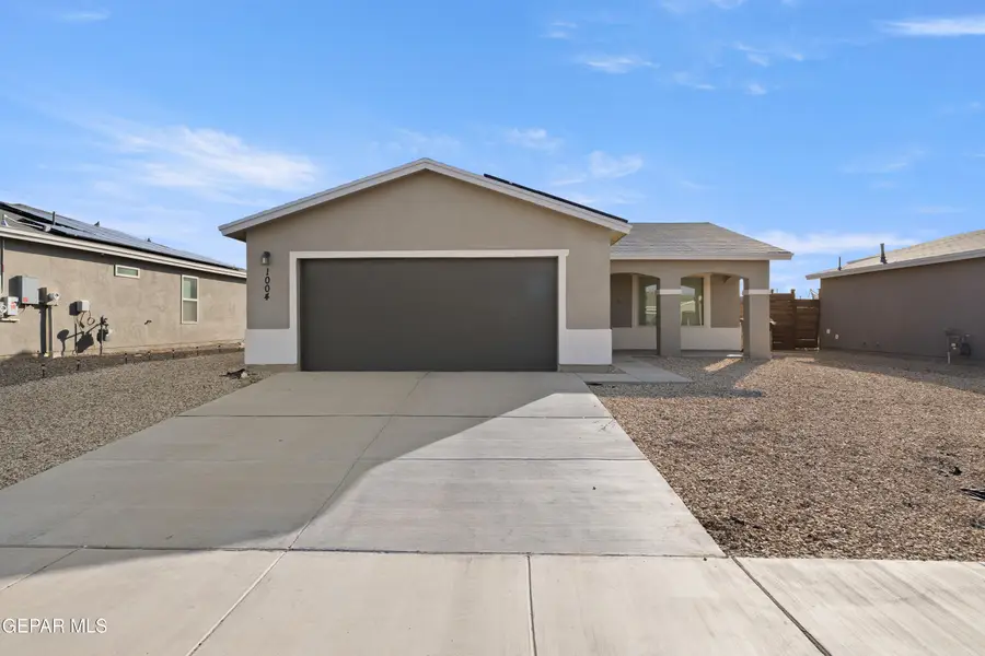 1004 Painted Lady Street, Horizon City, TX 79928 - Image #2