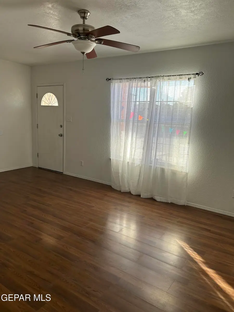 12425 Kari Anne Drive, El Paso, TX 79928 - Image #2