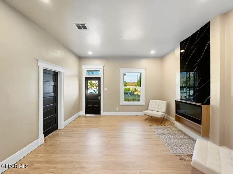 3006 Findley Avenue, El Paso, TX 79905 - Image #2