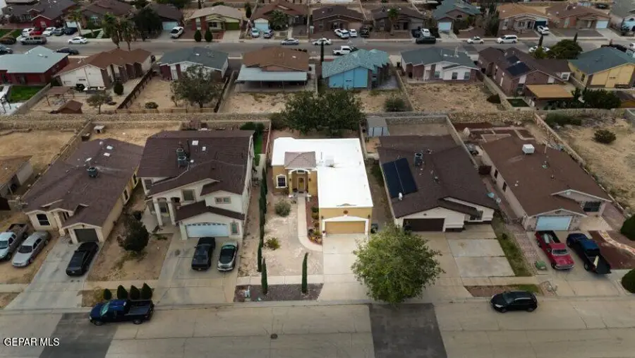 671 Teichelkamp Drive, Horizon City, TX 79928 - Image #3