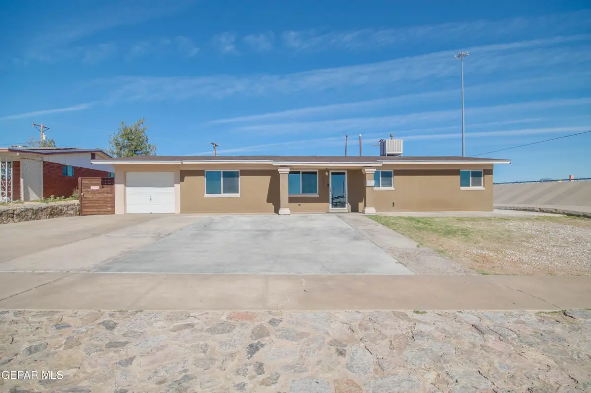 4225 Atlas Avenue, El Paso, TX 79904 - Image #1