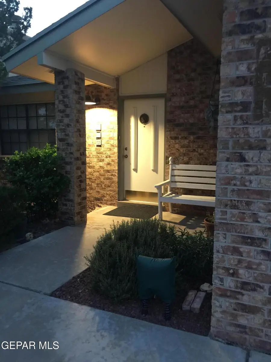 729 Martha Gale Drive, El Paso, TX 79912 - #3