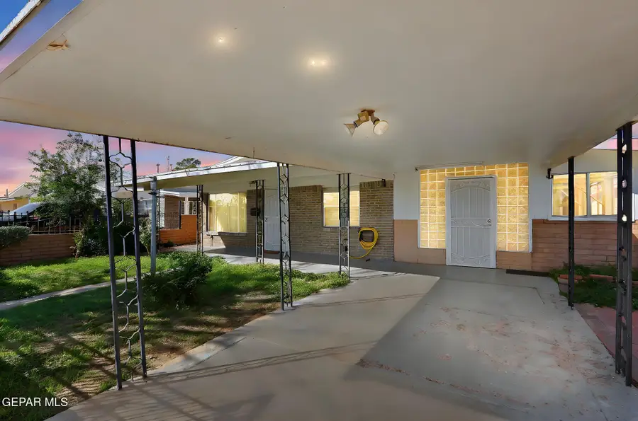 217 Papaya Street, El Paso, TX 79915 - Image #3