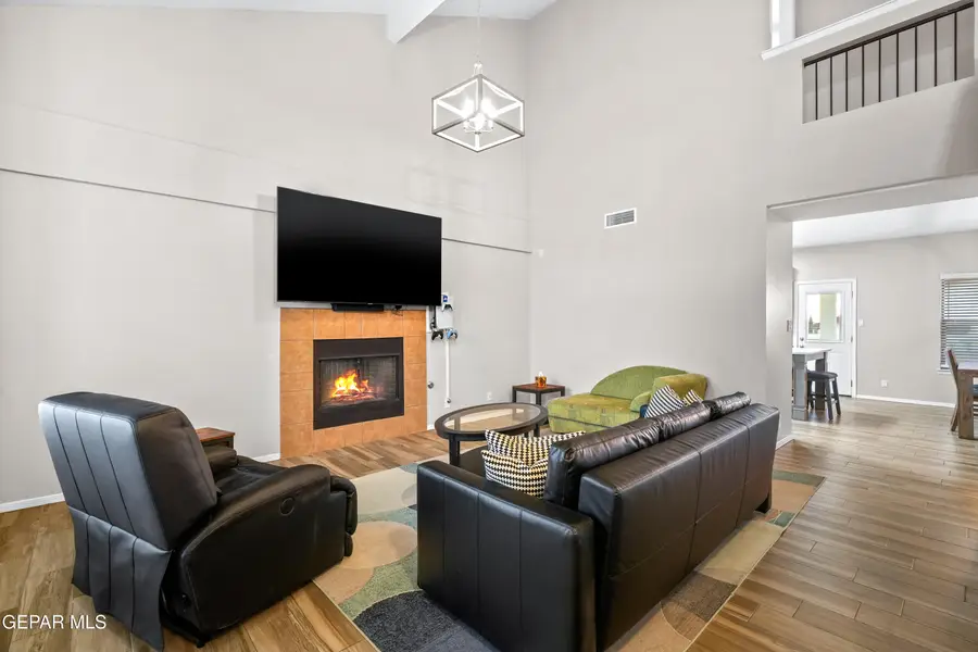 433 Claiborne Street, Horizon City, TX 79928 - #3