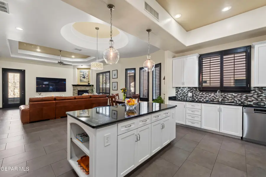 1444 Franklin Dell Street, El Paso, TX 79912 - #3