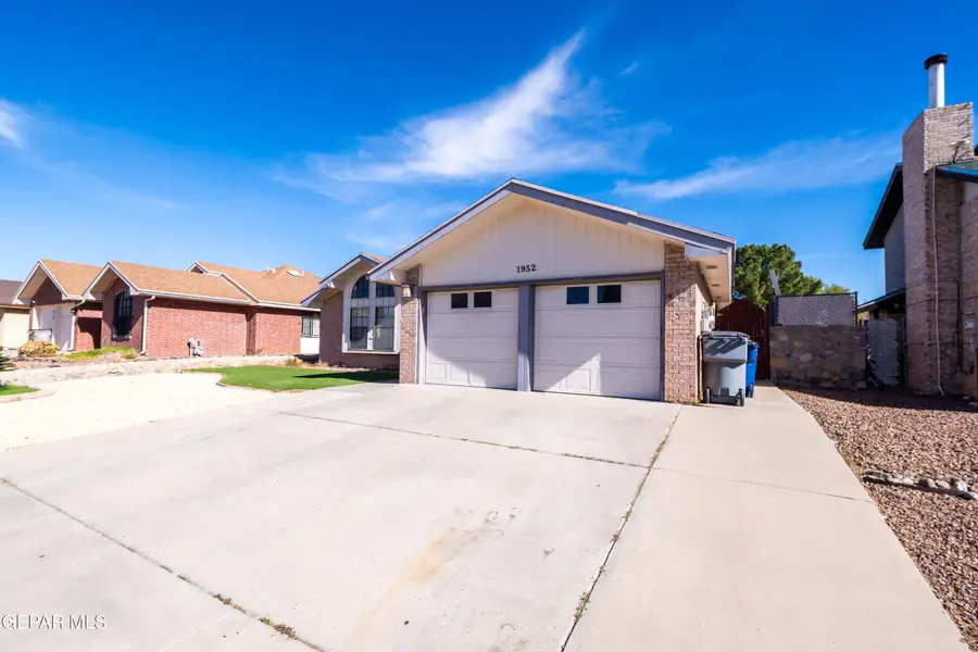 1952 Ralph Janes Place, El Paso, TX 79936 - Image #2